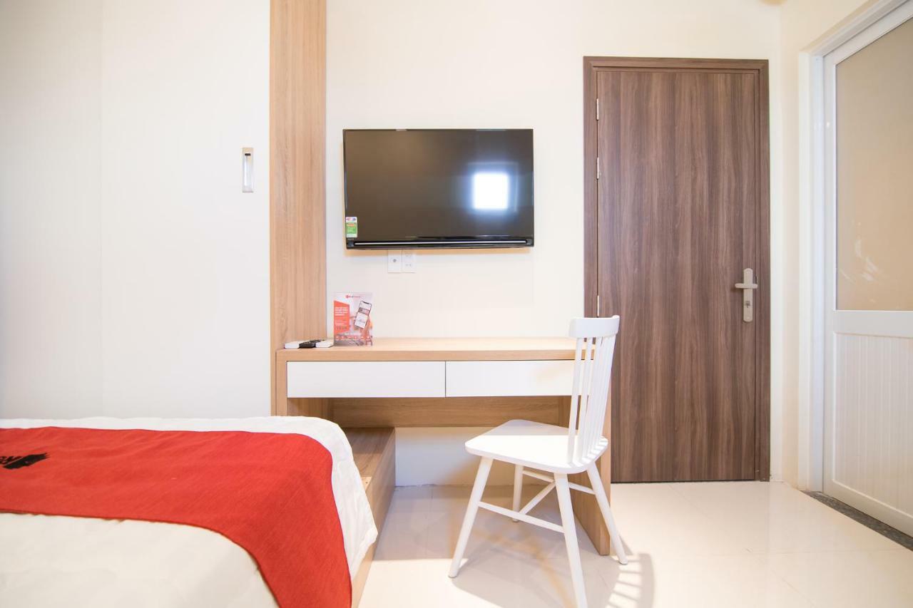 Отель Reddoorz Near Xo Viet Nghe Tinh Street Хошимин Экстерьер фото